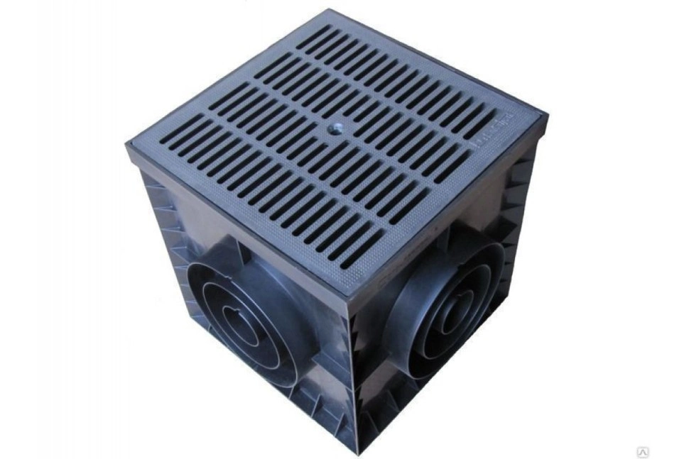Дождеприемник PolyMax Basic ДП–30.30-ПП пластиковый черный c решеткой ячеистой пластиковой черной